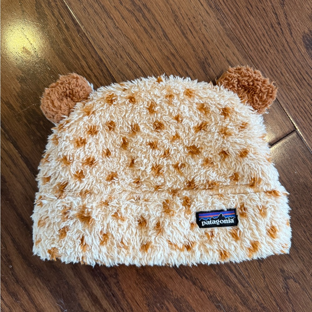 Patagonia Cream and Tan Fleece Beanie with Bear Ears